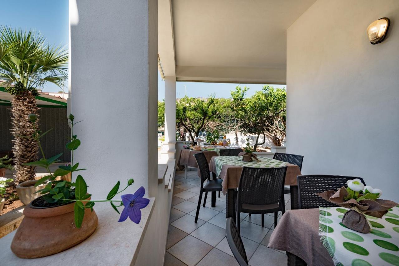 Tra La Montagna E Il Mare Bed & Breakfast Сан Вито ло Капо Екстериор снимка