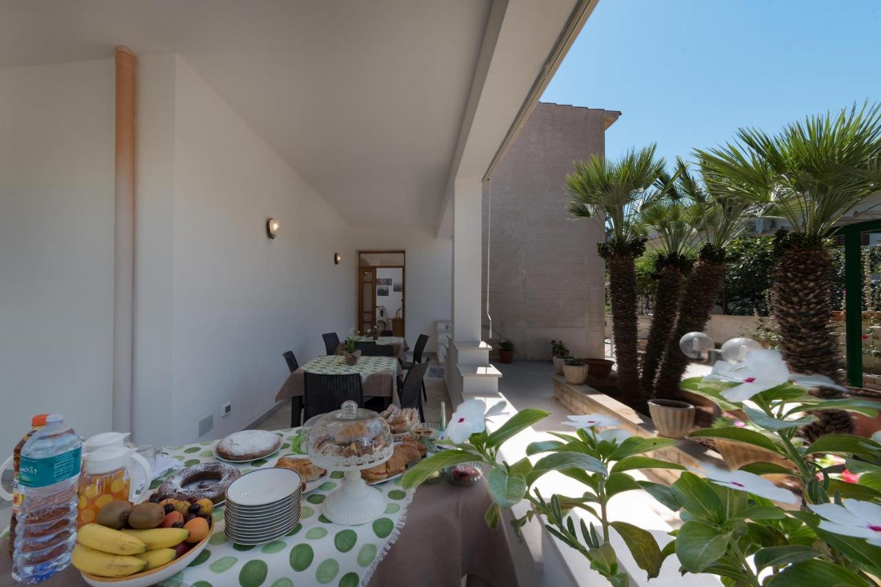 Tra La Montagna E Il Mare Bed & Breakfast Сан Вито ло Капо Екстериор снимка